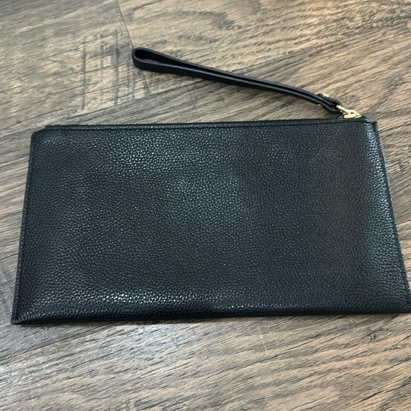 Michael Kors Jet Set Travel Large Perforated Wristlet in Black & Gold - Picture 4 of 6